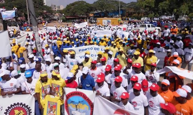 MPLA admite tempo &quot;difícil&quot; para os trabalhadores angolanos