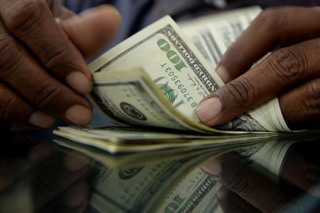 Taxa sobre algumas transferências para estrangeiro cai para 117 milhões de dólares em 2018