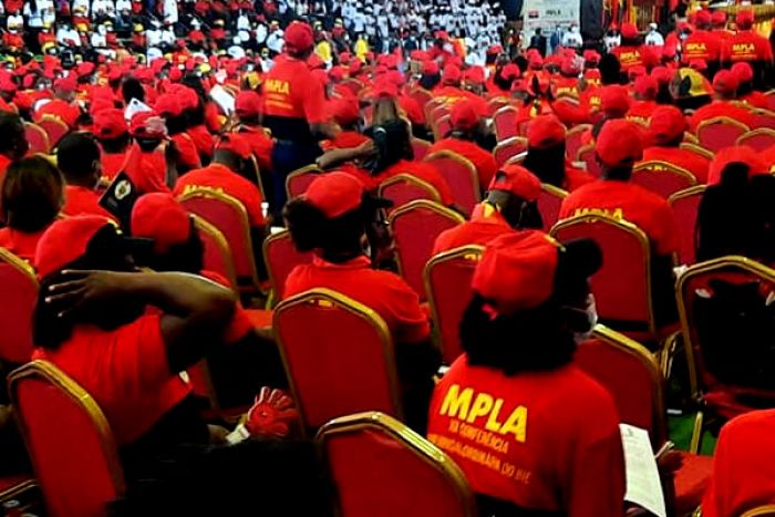 Dirigentes do MPLA reúnem-se para discutir “futuros desafios políticos”