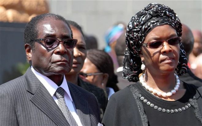 Polícia do Zimbabué detém jornalista por artigo sobre Grace Mugabe