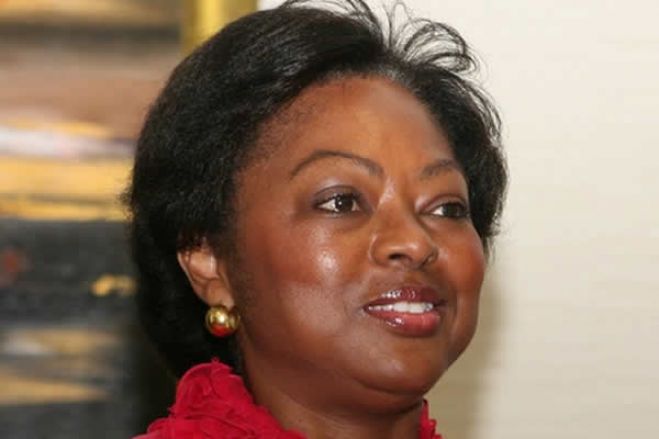 Polícia angolana detém falsificadores de documentos do gabinete da Primeira-Dama