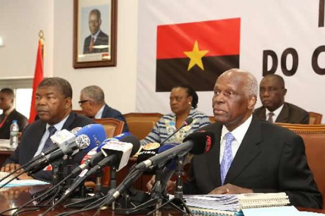 MPLA diz que transição com saída de  Eduardo dos Santos decorre com “harmonia