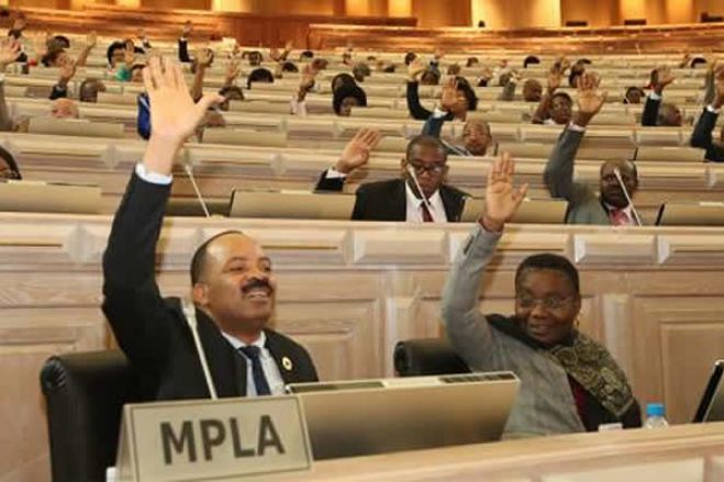 MPLA reprova proposta da UNITA e aprova lei do Governo sobre repatriamento de capitais
