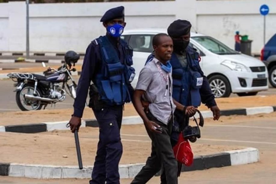 UNITA exorta autoridades angolanas a acabar com perseguições a jornalistas e ativistas cívicos