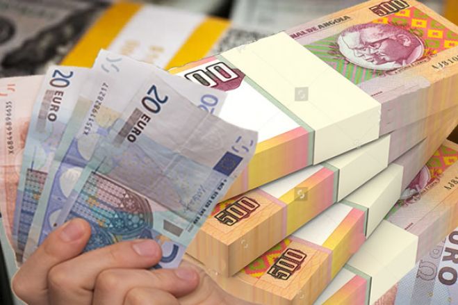Kwanza voltou a sofrer desvalorização quase 1%, face ao euro