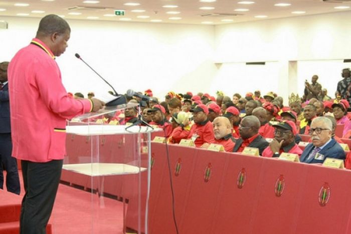 Membros do Bureau Político (BP) do MPLA testam negativo da covid-19
