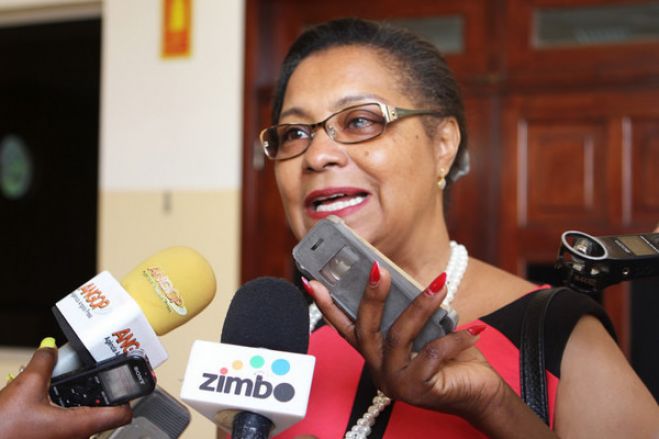 Nova ministra promete melhorias no sistema de educação