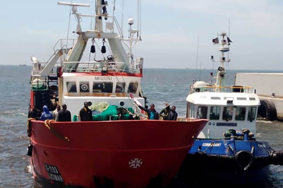 Apreensão de navio angolano é “aviso” aos pescadores ilegais, diz Confederação de Pescas da Namíbia