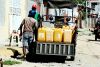 Cólera tornou apetecível negócio da água em Angola, preços mais do duplicaram