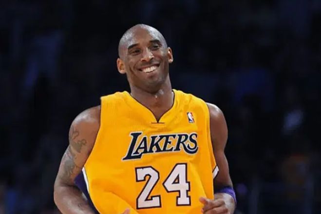 Kobe Bryant sofre acidente de helicóptero e morre aos 41 anos, diz site