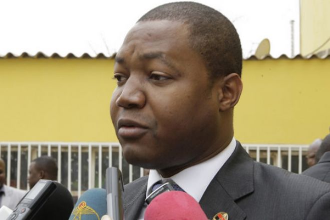Governador de Luanda queixa-se de conflitos de competência na gestão das estradas