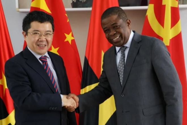 Investimento chinês em Angola continua a crescer