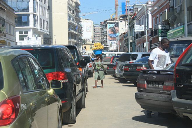 Angola prevê crescer mais do dobro das estimativas das agências de ‘rating’