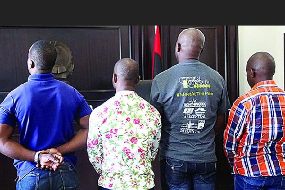 Estrangeiros condenados a um ano de prisão por invasão de posto avançado de SME no Zango 4