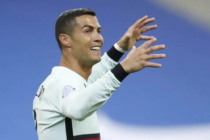 Cristiano Ronaldo é diagnosticado com covid-19 e vai desfalcar Portuga