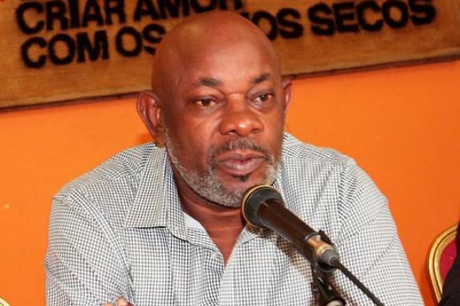 Ismael Mateus diz que MPLA ainda não percebeu que não ganha nada com destituição de ACJ