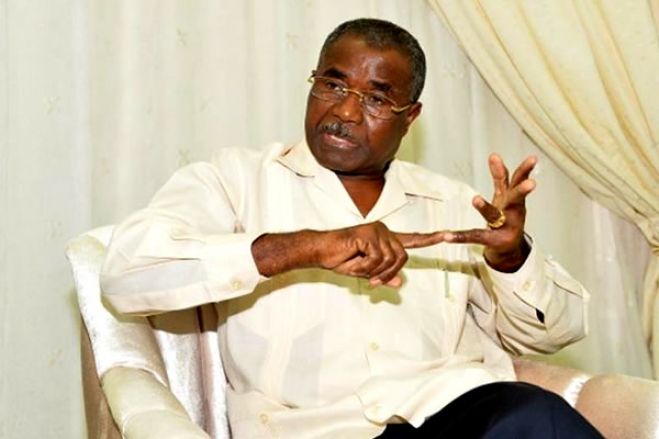 Não se constrói um país às pressas, diz Dino Matrosse