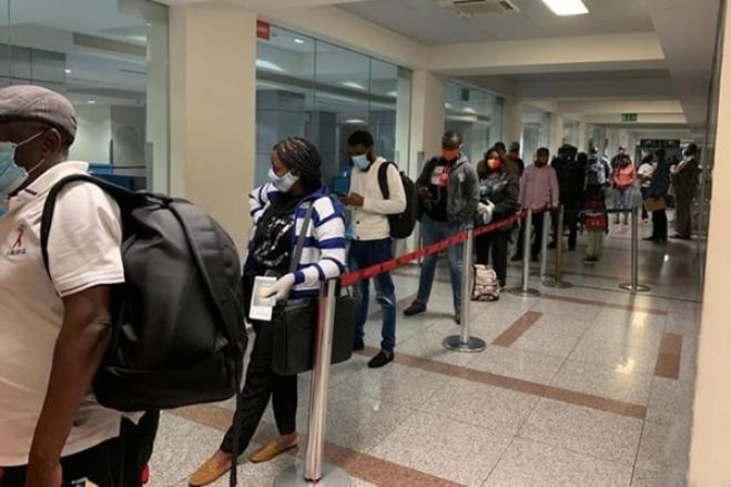 Covid-19: Angolanos retidos no Brasil já estão no centro de Calumbo