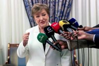 FMI diz que subsídios aos combustíveis em Angola &quot;beneficiam as pessoas mais ricas&quot;