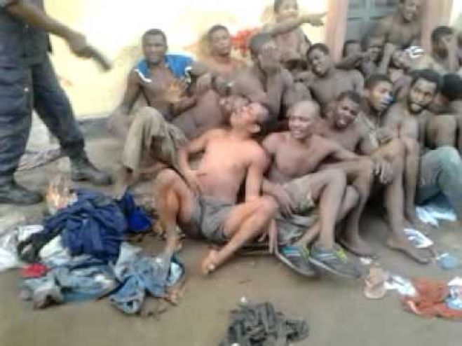 Rixa em cadeia angolana termina com um morto e sete feridos