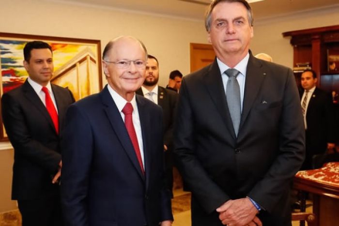 Bolsonaro pede que João Lourenço proteja pastores da Igreja Universal em Angola