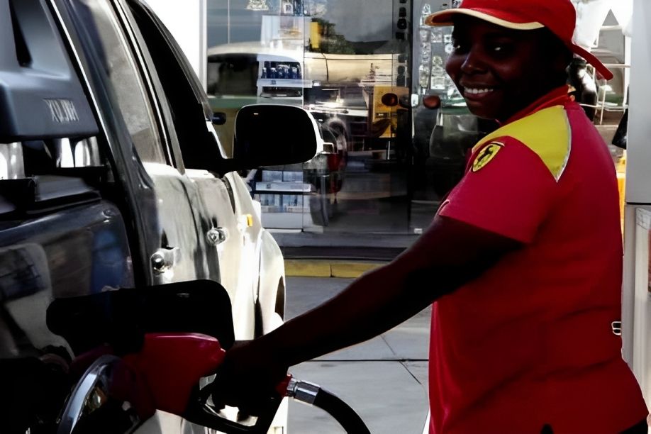 FMI elogia determinação de Angola na retirada do subsídio aos combustíveis