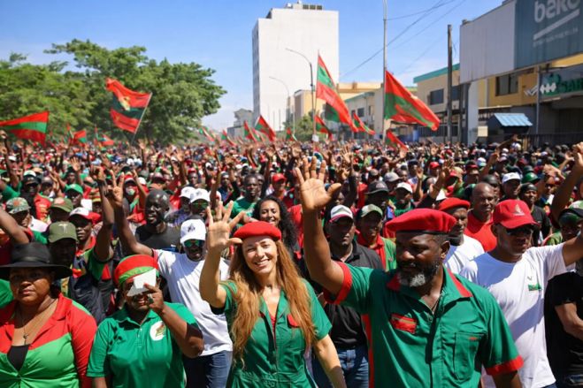 UNITA sai à rua pelos 60 anos e renova ambição de governar Angola