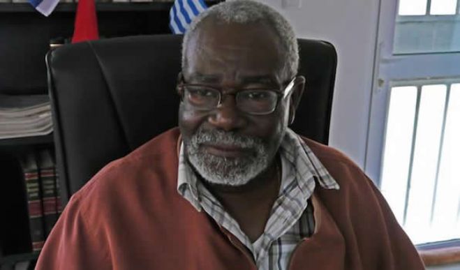 O político e académico Alberto Neto foi interrogado pelo SIC e pela PGR em Portugal.