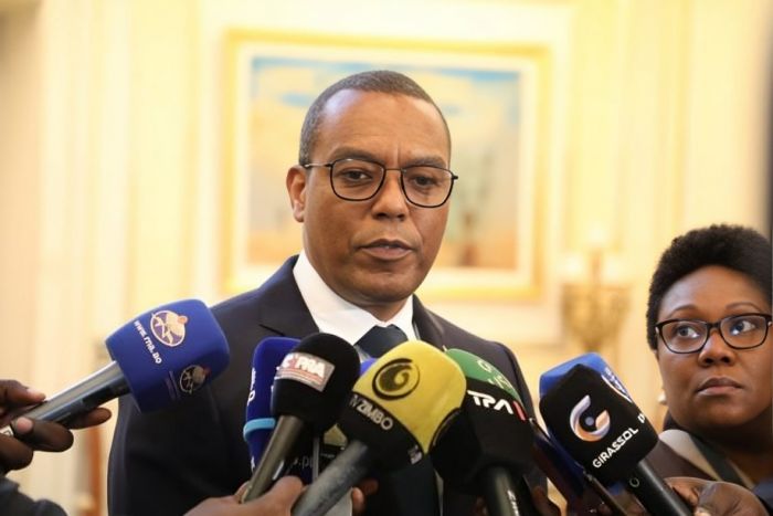 Ministro Lima Massano &quot;absolutamente tranquilo&quot; sobre suspeita de crime de peculato