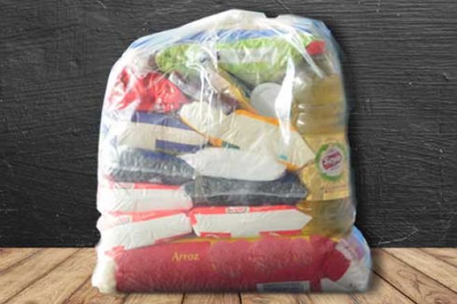 Artistas angolanos recebem cesta básica para reduzir carência por falta de atividade