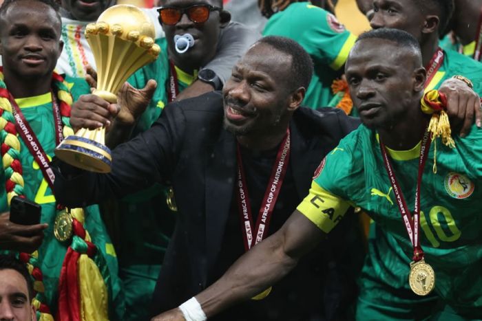 Senegal recusa devolver troféu do CAN e acusa CAF de “corrupção”