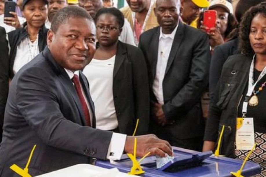 Oposição moçambicana alerta para “golpe gradual” à democracia com adiamento de eleições distritais