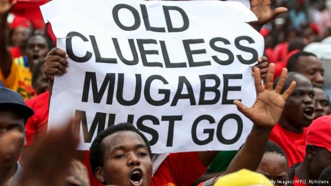 Alto Tribunal de Zimbabué anula proibição de protestos contra Robert Mugabe