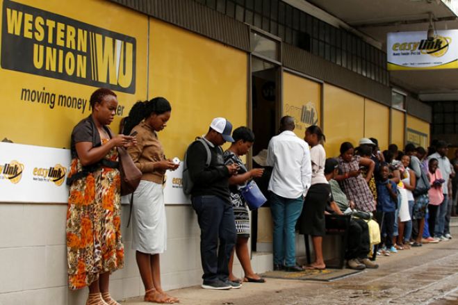 Western Union volta a fazer transferências a partir de Angola