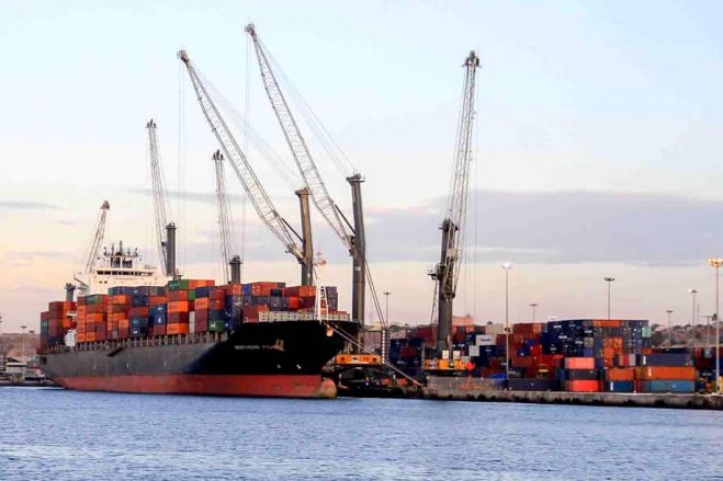 Importação de alimentos em Angola aumentou quase 20% após quatro trimestres de queda