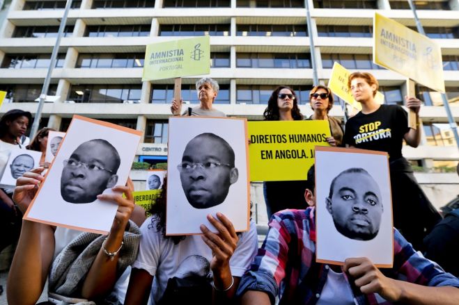Imagem de Angola danificada pela crise e conflitos sociais