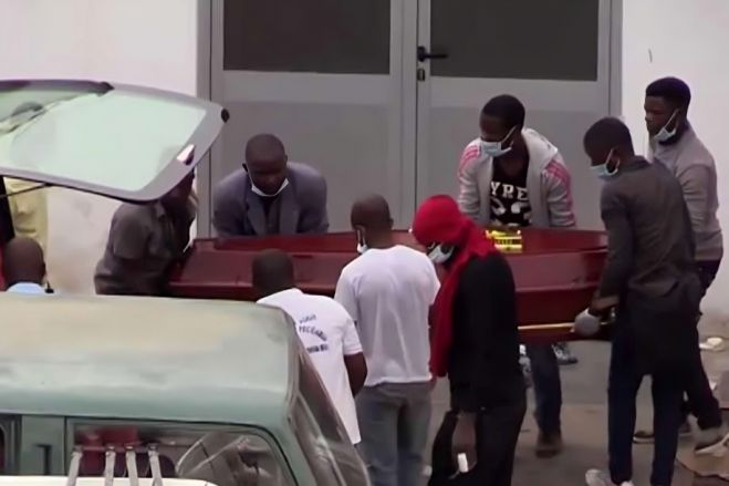 UNITA critica &quot;forma desumana como são tratados os cadáveres&quot; na morgue de Luanda