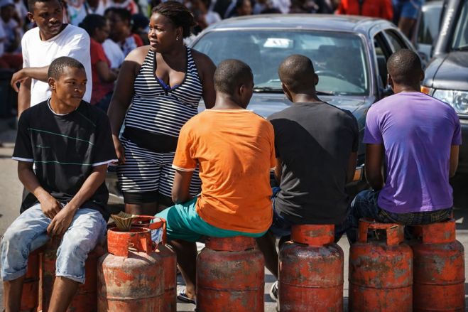 Defesa do consumidor denuncia botijas de gás expiradas em circulação