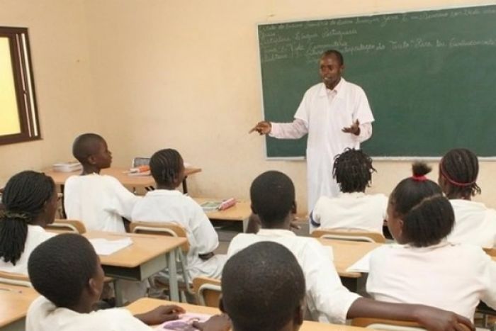 UNITA diz que sector da educação em Angola está desorganizado e diz que os professores não são valorizados