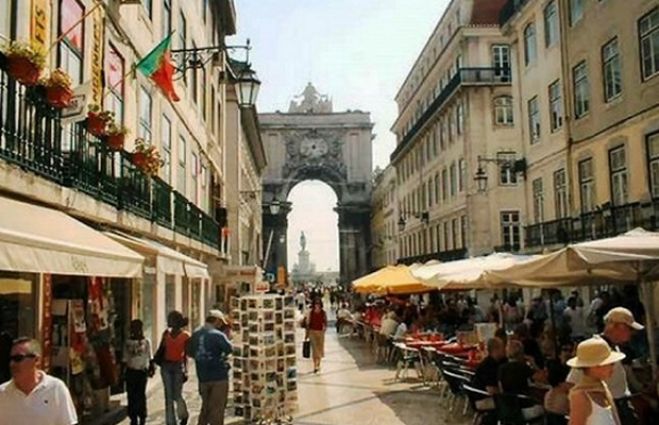 Turistas angolanos são os que mais gastam no Porto e no Norte de Portugal