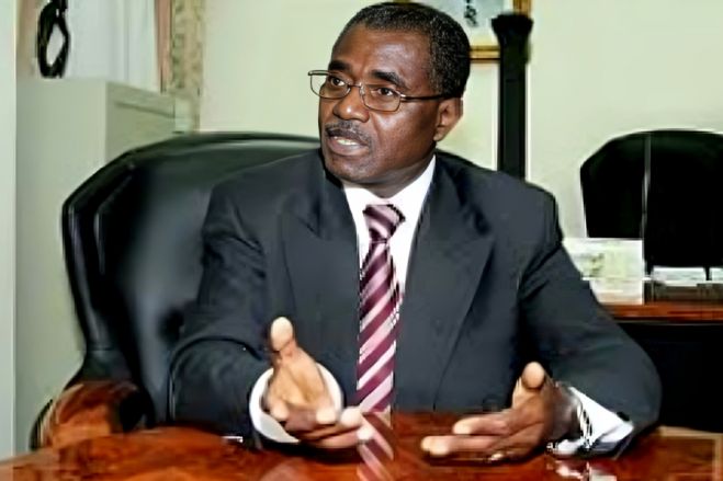 Atentado contra Trump "é um mau exemplo para as democracias africanas" diz Dino Matross