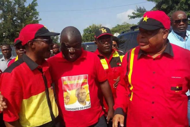 O que pretende o MPLA ao resgatar políticos influentes?