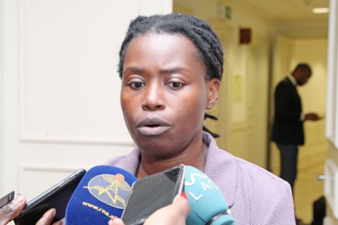 Mihaela Webba diz que UNITA não infringiu a lei ao comparar créditos bancários para o MPLA