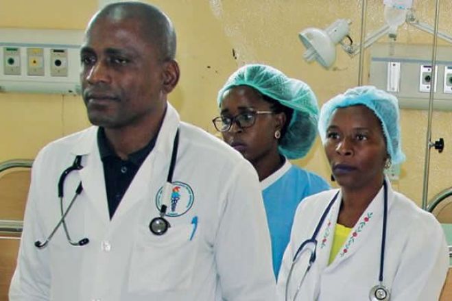 Sindicato acusa Governo angolano de discriminar médicos nacionais