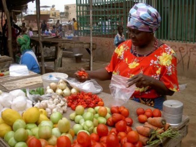 Preços em Angola voltam a subir em fevereiro com Luanda a liderar
