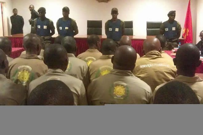 Tribunal de Luanda condena 10 funcionários dos CFL por desobediência às autoridades