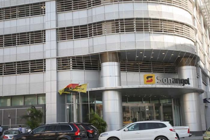 Setor petrolífero de Angola abranda recessão e pode crescer ainda este ano – BFA