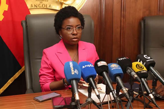 Angola prevê reduzir dívida para 63% do PIB em 2025