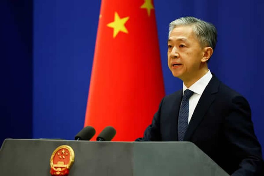 China pede ao TPI que evite padrões duplos após mandado de prisão para Putin
