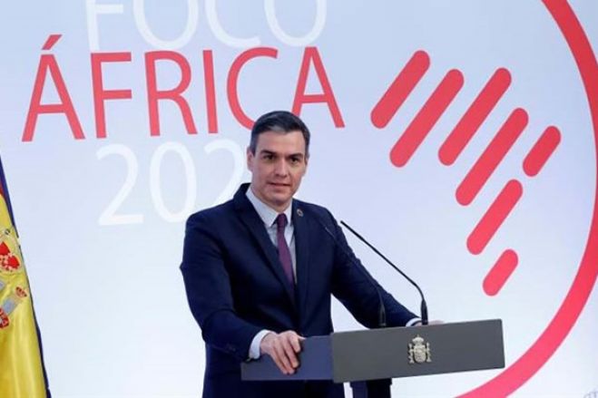 Angola está "comprometida com a paz” e tem “enorme” influência regional, diz PM espanhol